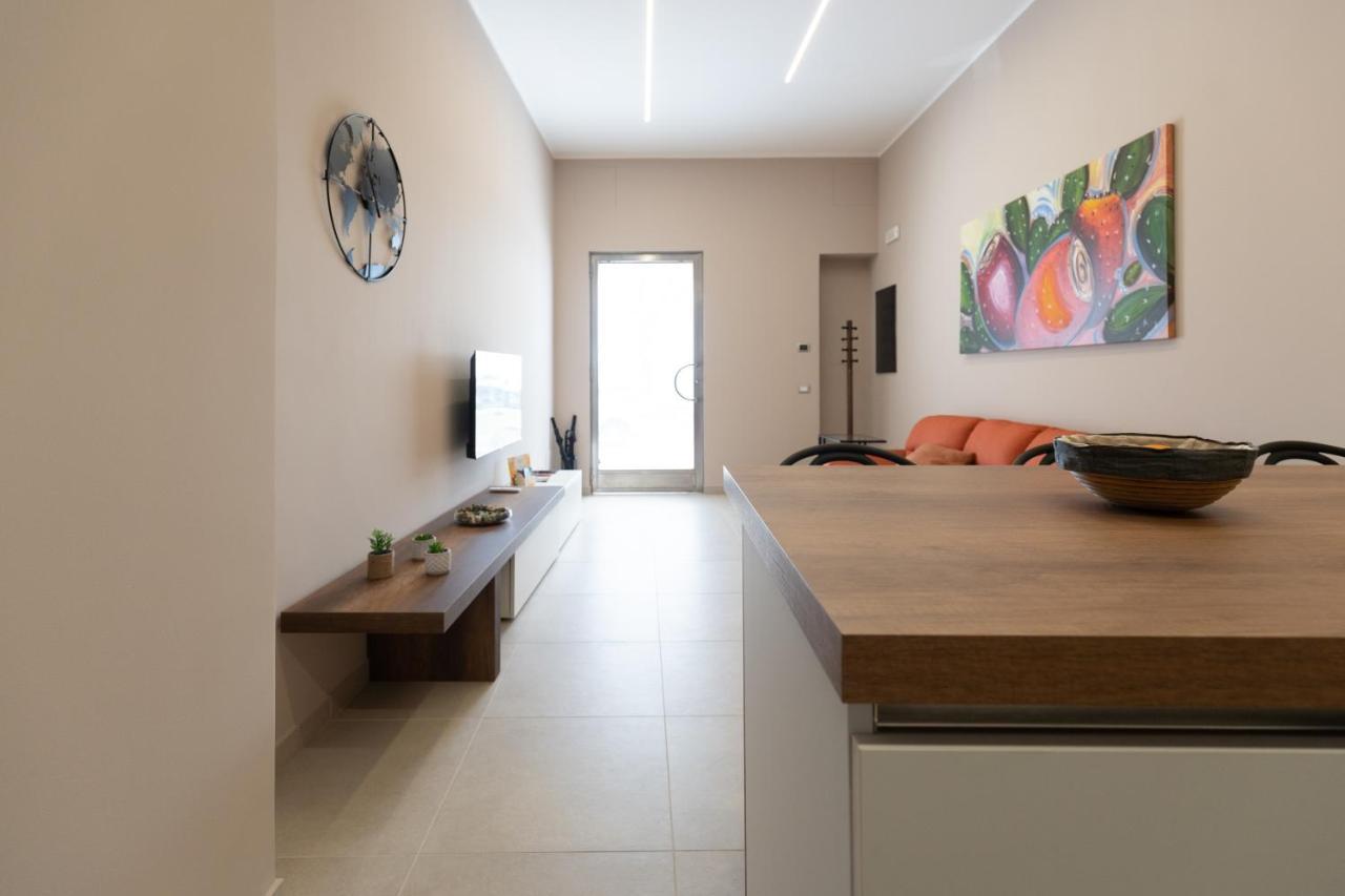 Iitana Luxury Apartment - Fronte Mare Con Vasca Idromassaggio Catane Extérieur photo
