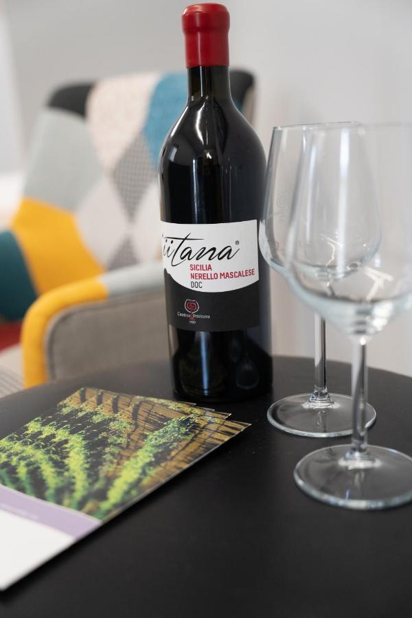 Iitana Luxury Apartment - Fronte Mare Con Vasca Idromassaggio Catane Extérieur photo