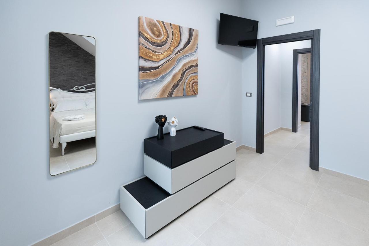 Iitana Luxury Apartment - Fronte Mare Con Vasca Idromassaggio Catane Extérieur photo
