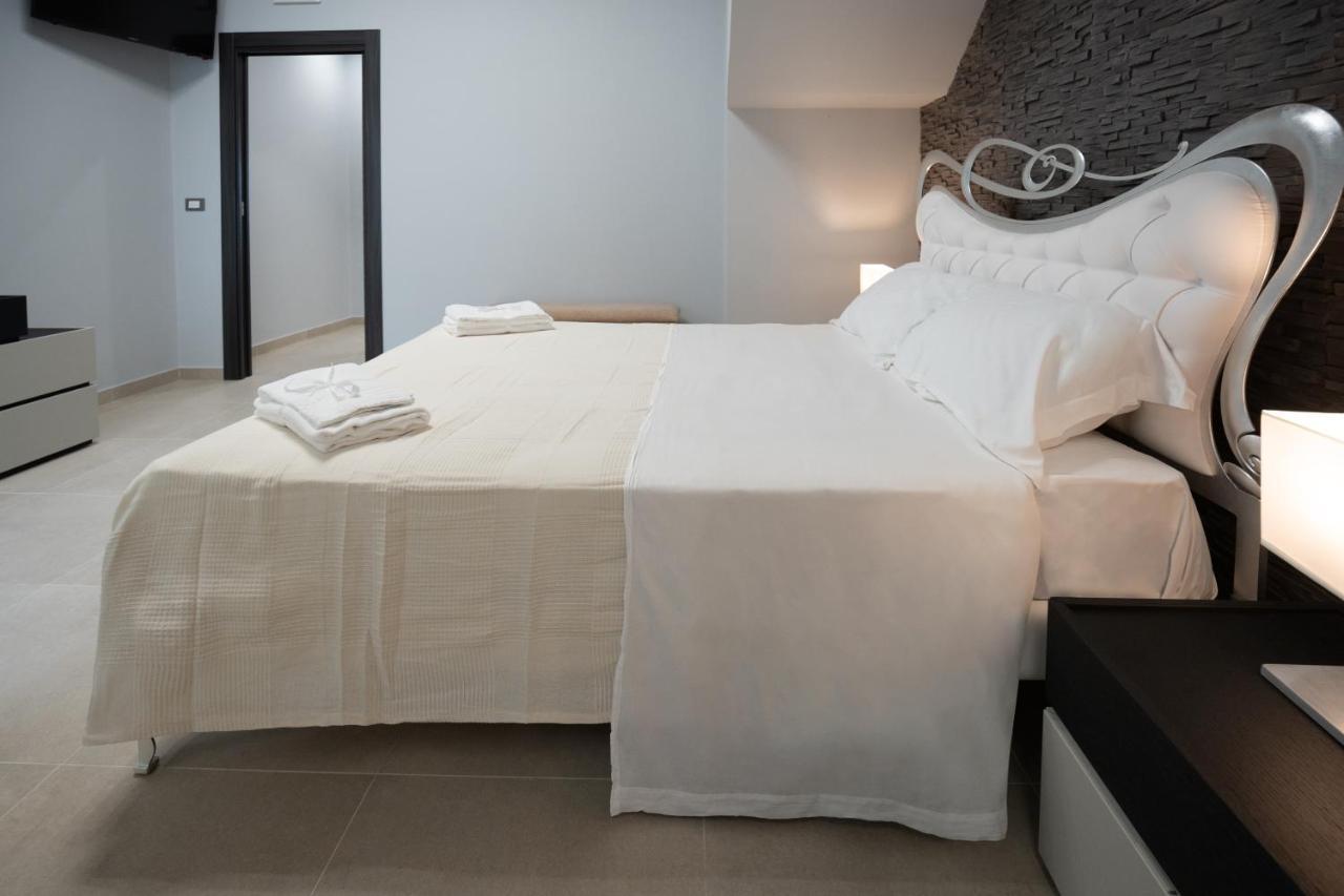 Iitana Luxury Apartment - Fronte Mare Con Vasca Idromassaggio Catane Extérieur photo