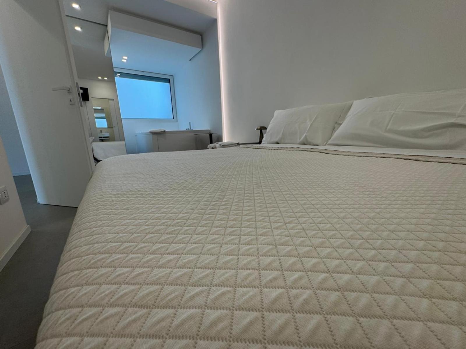 Iitana Luxury Apartment - Fronte Mare Con Vasca Idromassaggio Catane Extérieur photo