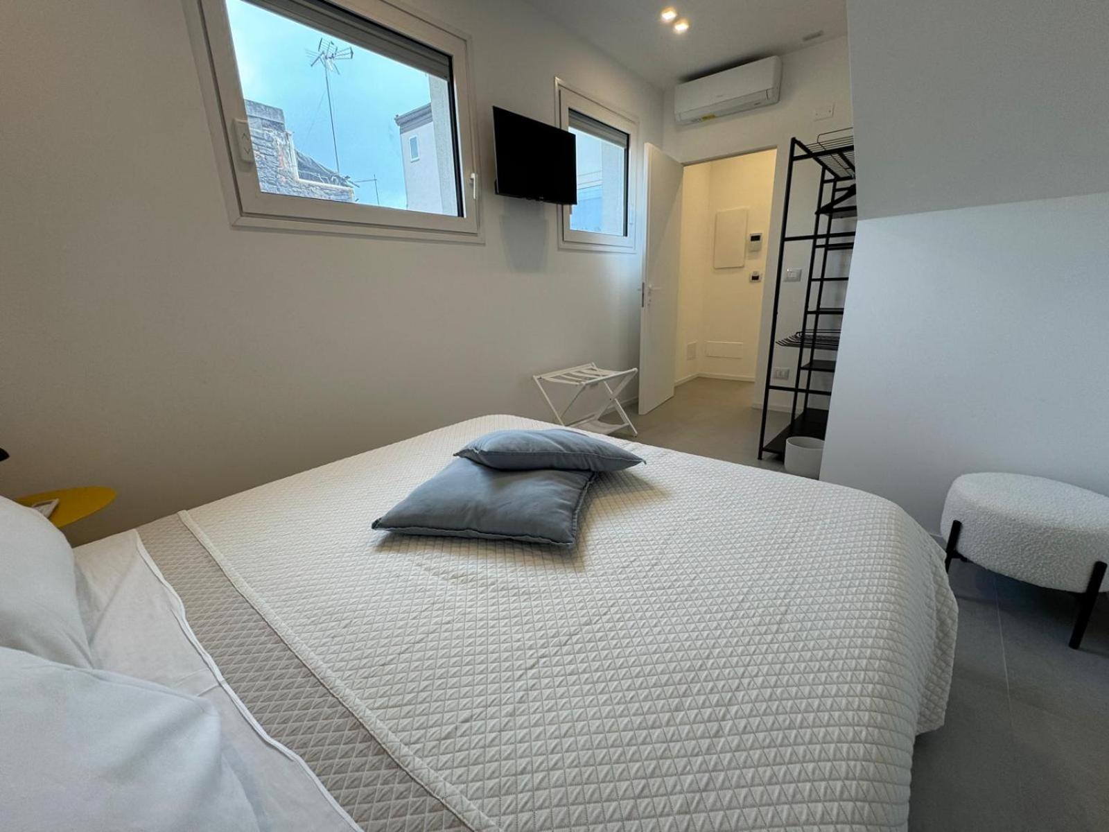 Iitana Luxury Apartment - Fronte Mare Con Vasca Idromassaggio Catane Extérieur photo