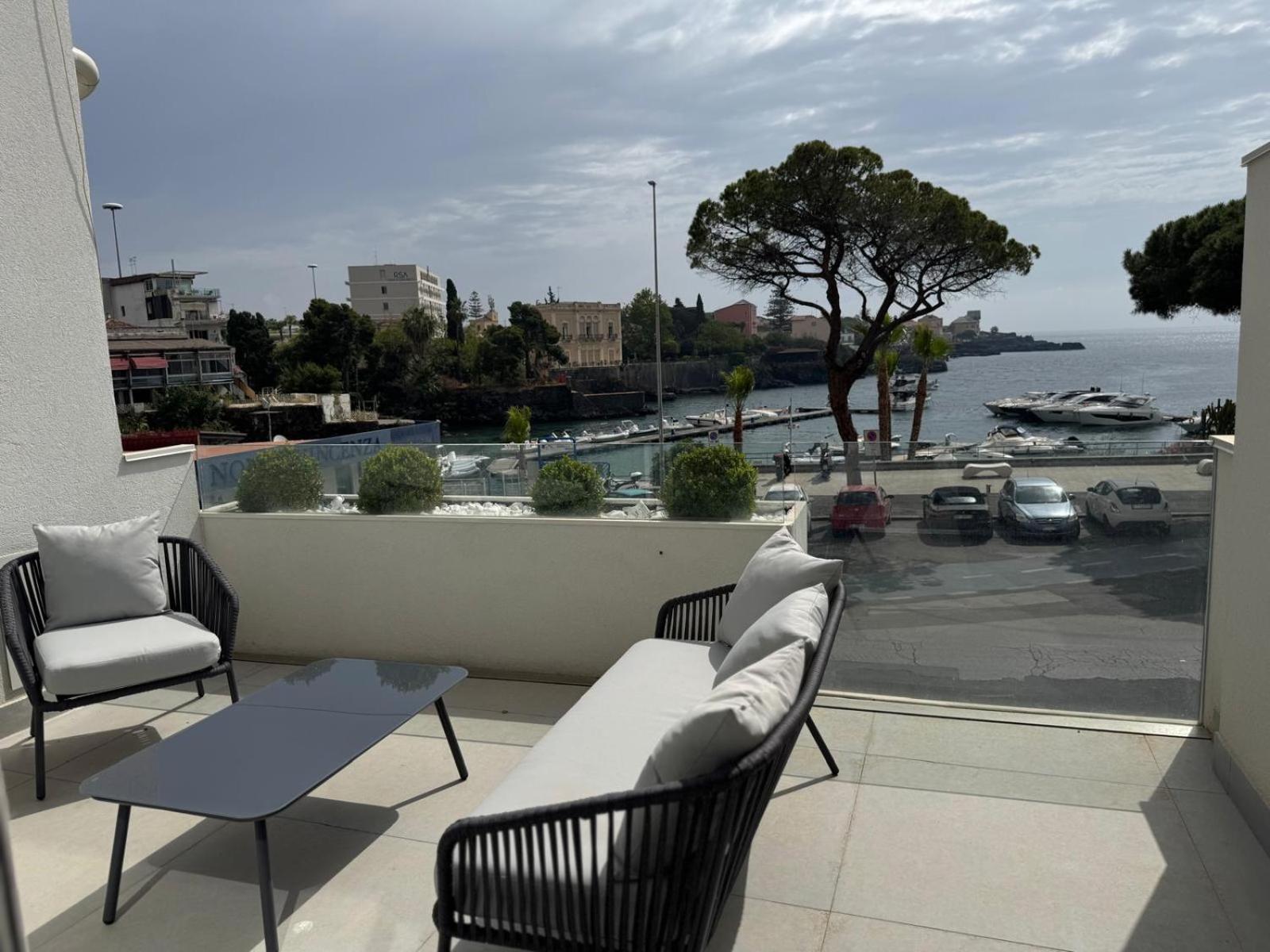 Iitana Luxury Apartment - Fronte Mare Con Vasca Idromassaggio Catane Extérieur photo